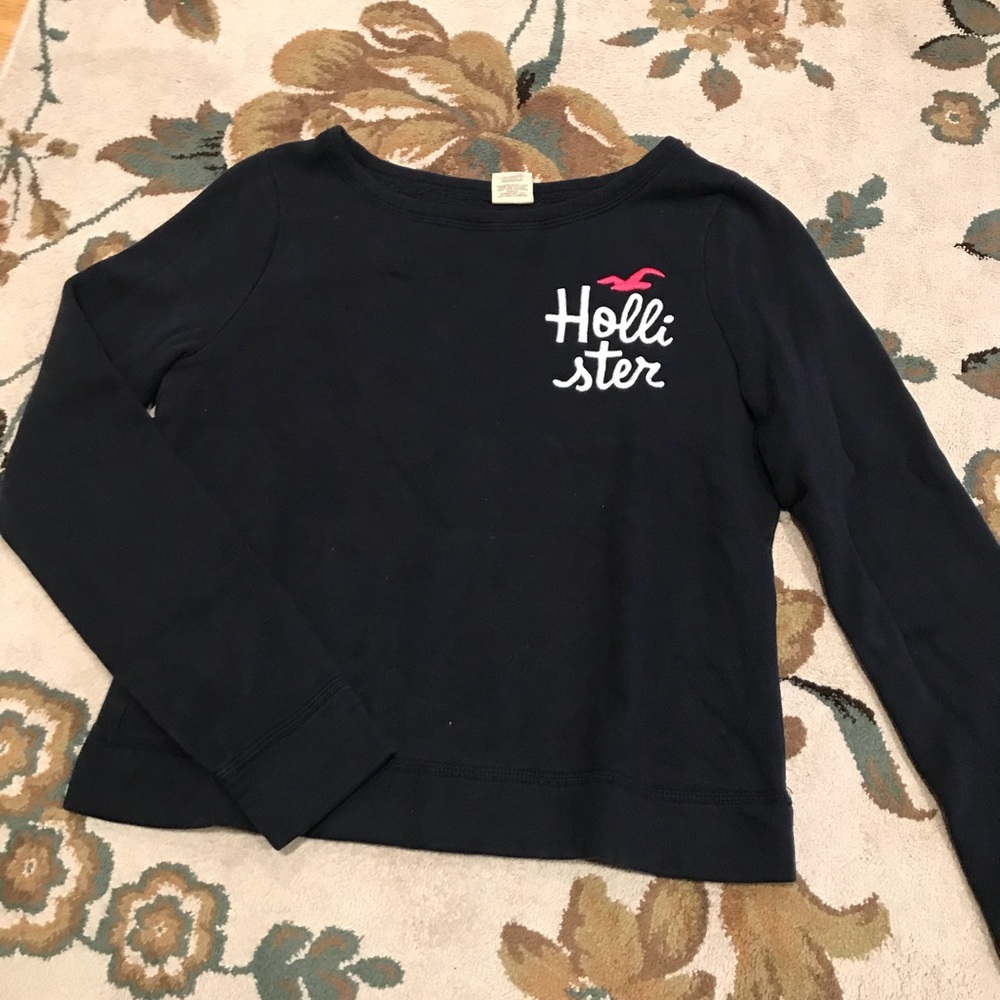 Long sleeved sweater